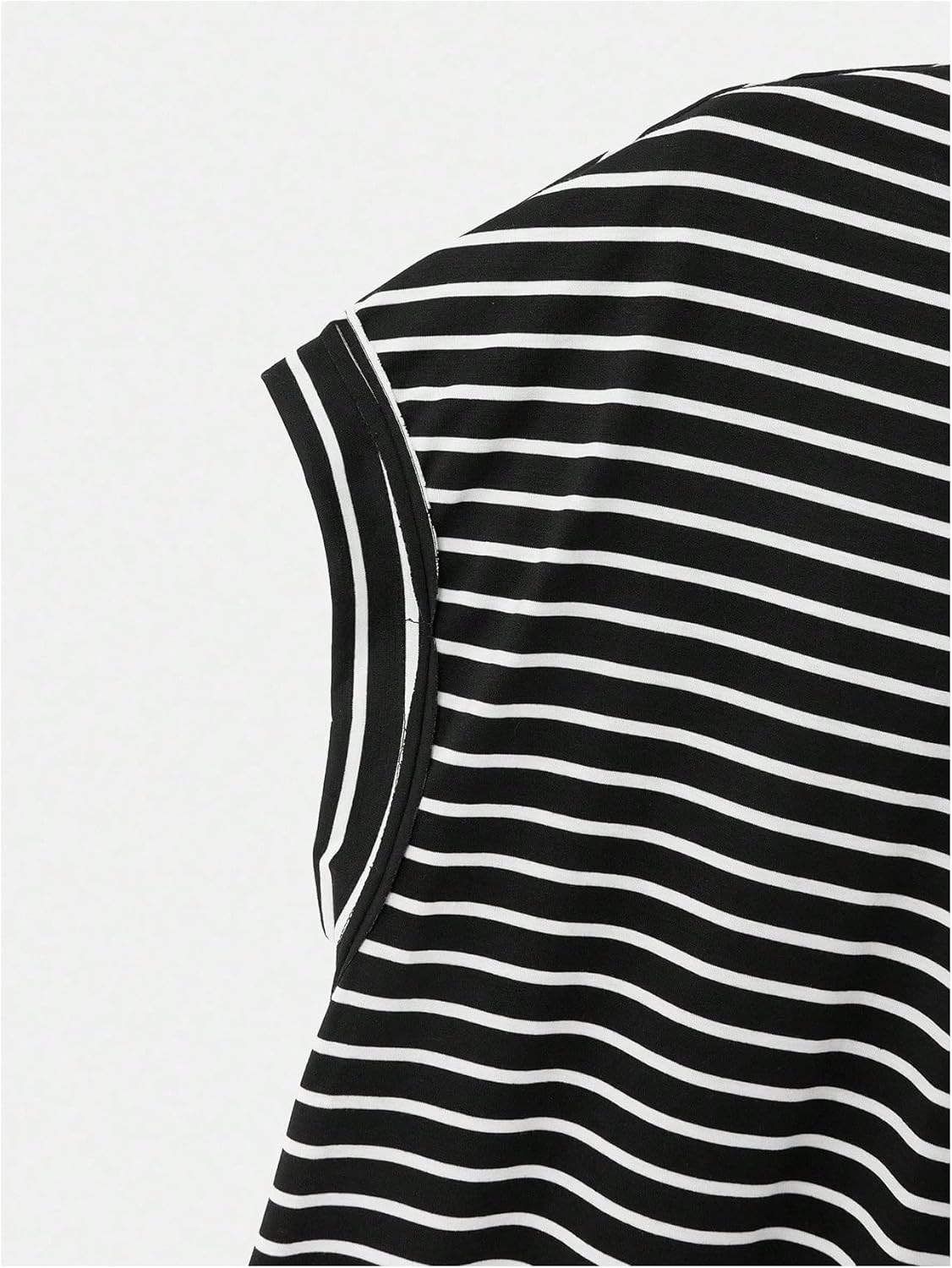 WDIRARA Women's Workout T-Shirt - Stripe Design with Open Back & Criss Cross Detail - Short Sleeve