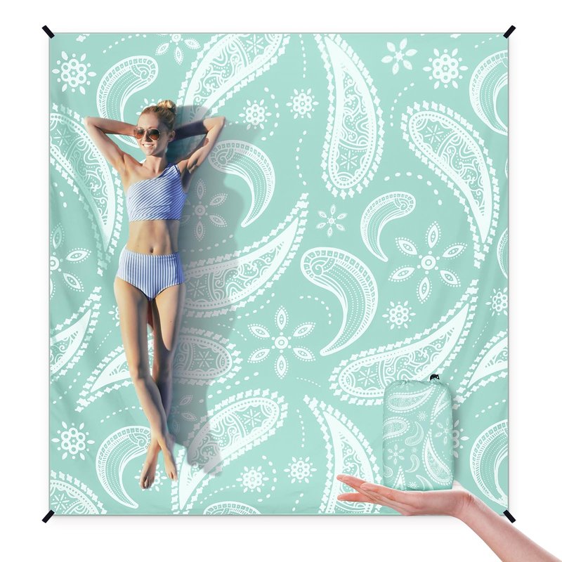 WIWIGO Beach Blanket Sandproof Extra Large Beach Mat Adults Waterproof Quick Drying Sand Free Mat with 4 Stakes & 4 Corner Pockets for Outdoor Travel Camping Hiking White 79" X 83"
