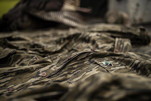 Mossy Oak Men's Long Sleeve Camo Hunting Shirts Cotton Mill, Full Foliage, Large