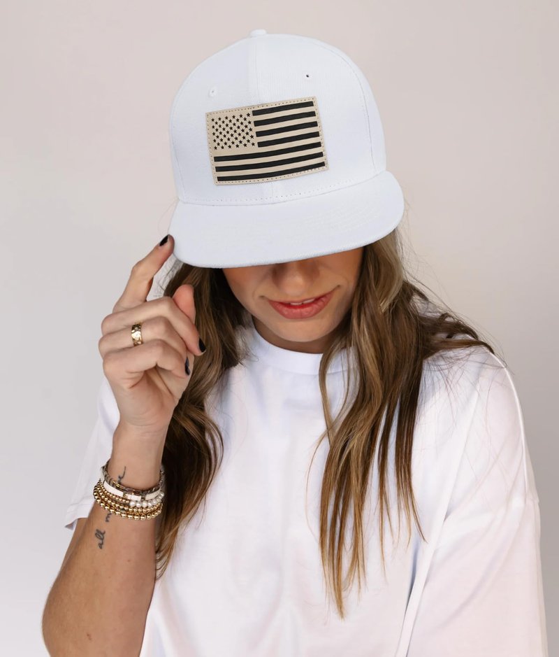 American Flag Snapback Hats - Flat Bill Brim Hat for Men Women - Breathable & Adjustable Fit for Casual Wear-White