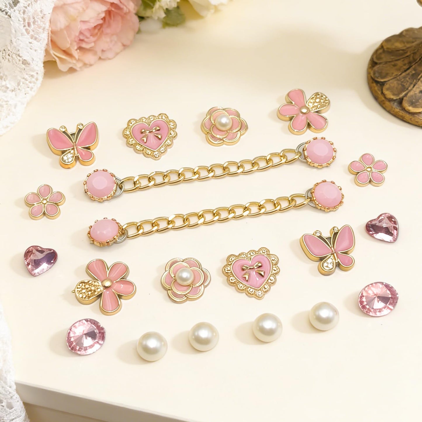 Ziigole 20Pcs Bling Shoe Charms for Sandals Women, Pink Butterfly Flower Charms, Sparkling Rhinestones Shoe Chains, Gemss, Pearl Accessories for Girls, DIY Shoe Decoration Charms for Party Favor