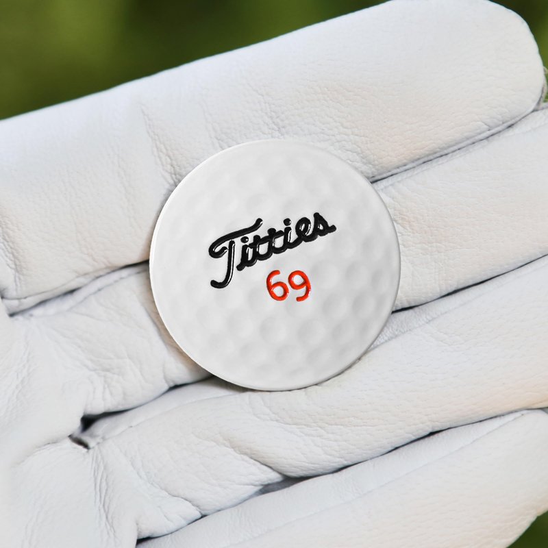 ZEETY Funny 3D Golf Ball Marker with Magnetic Hat Clip – Unique Golf Gifts & Golf Accessories for Men and Women Golfers