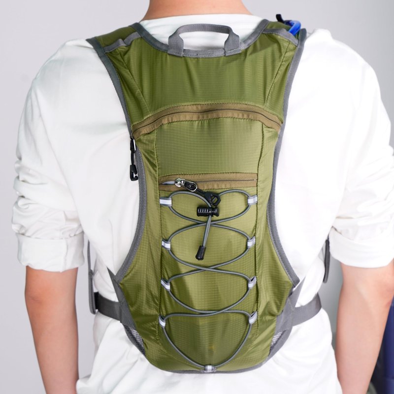 Unigear Hydration Pack Backpack with 70 oz 2L Water Bladder for Running, Hiking, Cycling, Climbing, Camping, Biking (Green)