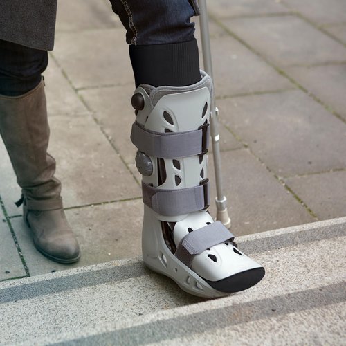 Seematn 2 Pairs Walking Boot Socks for Orthopedic Walker Brace Medical Boot Sock for Women and Men, One Size Fits Most(Black)