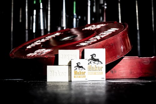 MAKOR 60g GRIPWAX - All-in-ONE Grip Enhancer Pull-up bar, Rings, Kettlebells, Dumbells, Barbells Wax for Crossfit, F45, Hyrox, (0.28, Pounds)