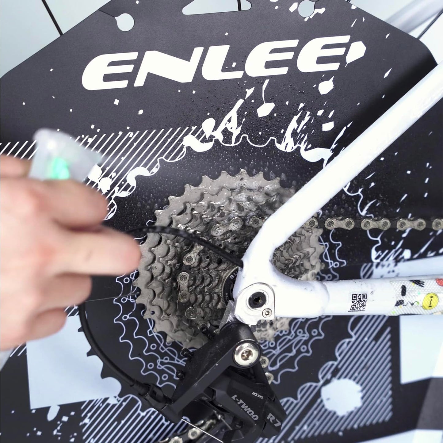 ENLEE Bike Wash Kits, Bicycle Disc Brake Cleaning Protector, Road/Mountain Bikes Brake Washing Tools - Protect your Bicyles from Dirty