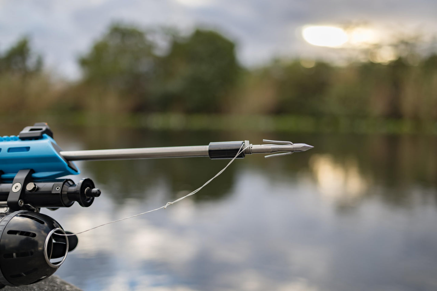 Umarex AirJavelin FishR Bow Fishing Fiberglass Arrow, 1 Pack
