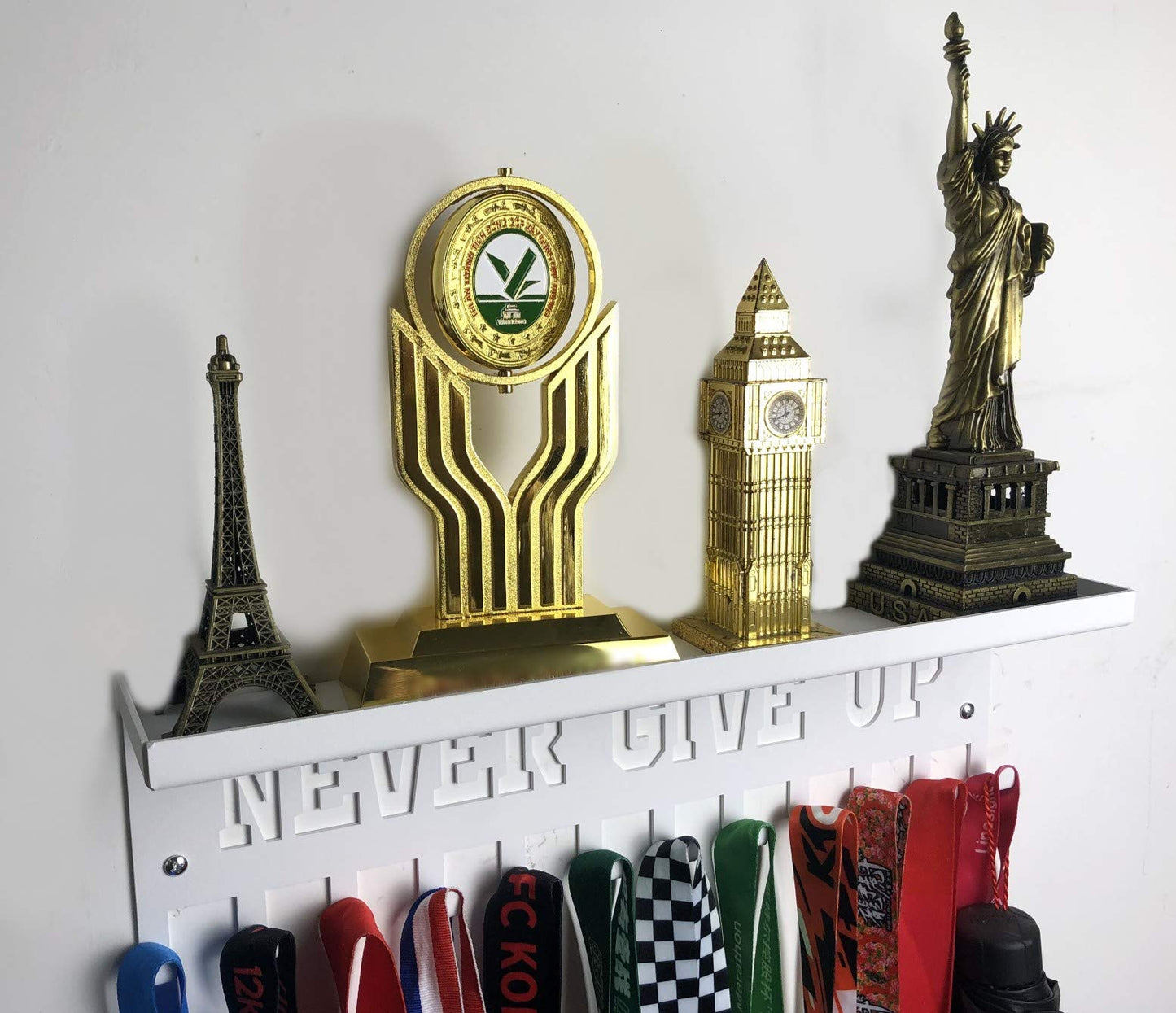 URBN BY MODERN HOME FINISHINGS Never Give Up Sports Awards Medal Hanger Display, 3" Trophy Shelf Medal Holder with Hooks, Easy Install Wall Shelf and Ribbon Holder White Wall Shelf