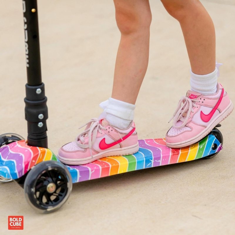BOLDCUBE Big Fold | Three Wheel Scooter for Children Ages 5-10 Years | LED Wheels with Flashing Lights | Height Adjustable 65 to 89 cm | Rear Reflectors