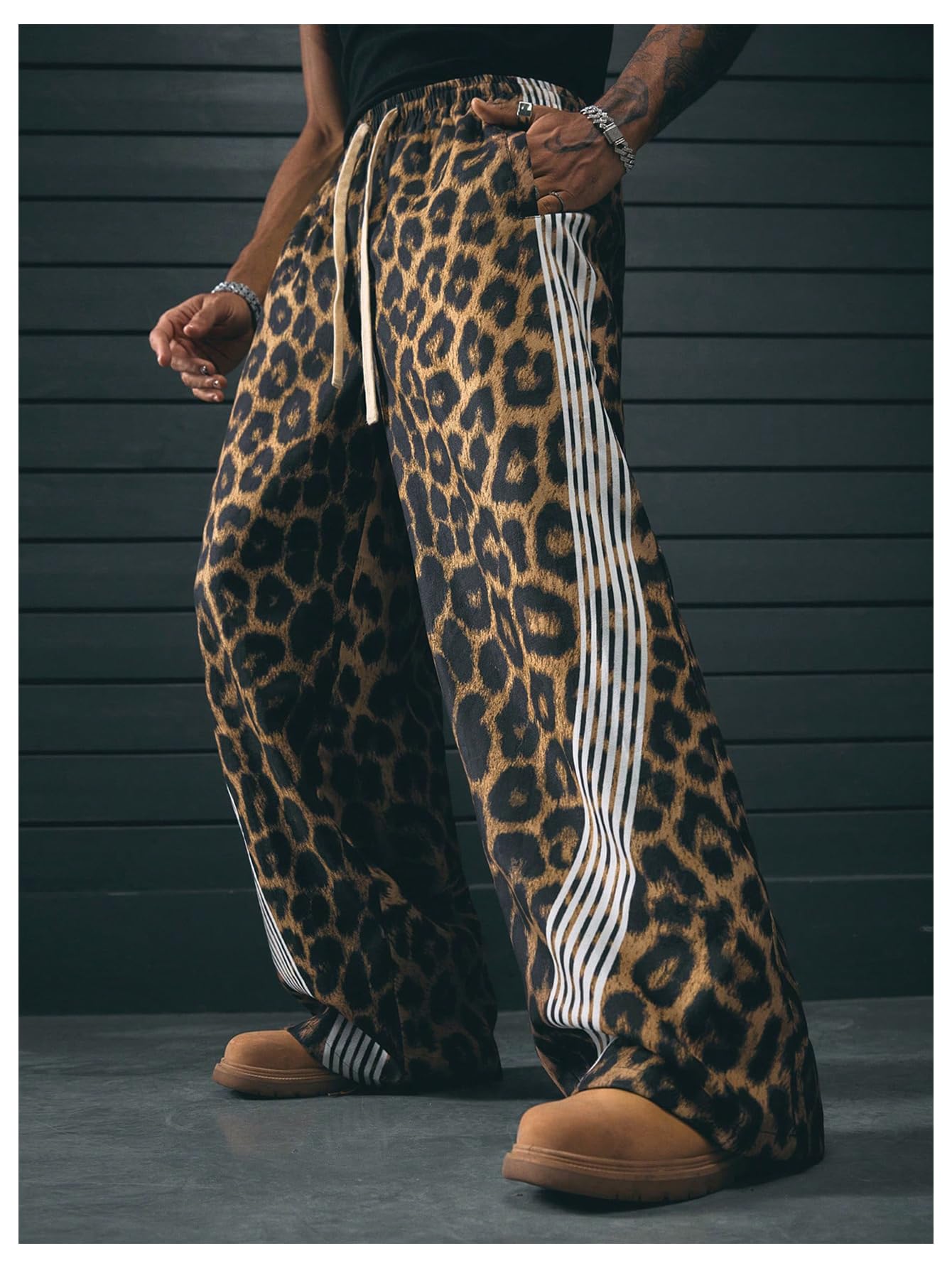 GORGLITTER Men's Cheetah Leopard Print Jeans Striped Baggy Sweatpants Wide Leg Drawstring Track Pants with Pockets Brown White Black Large