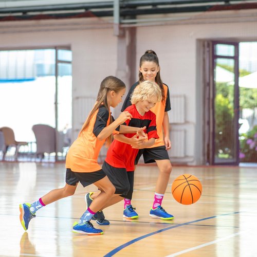 Maiteenly 6 Pairs 6 Pairs Girls Basketball Socks Youth Sport Crew Socks Gifts Bulk for Sport Lover Athletic Women Running Players (7.87 x 7.87 Inches,Basketball)