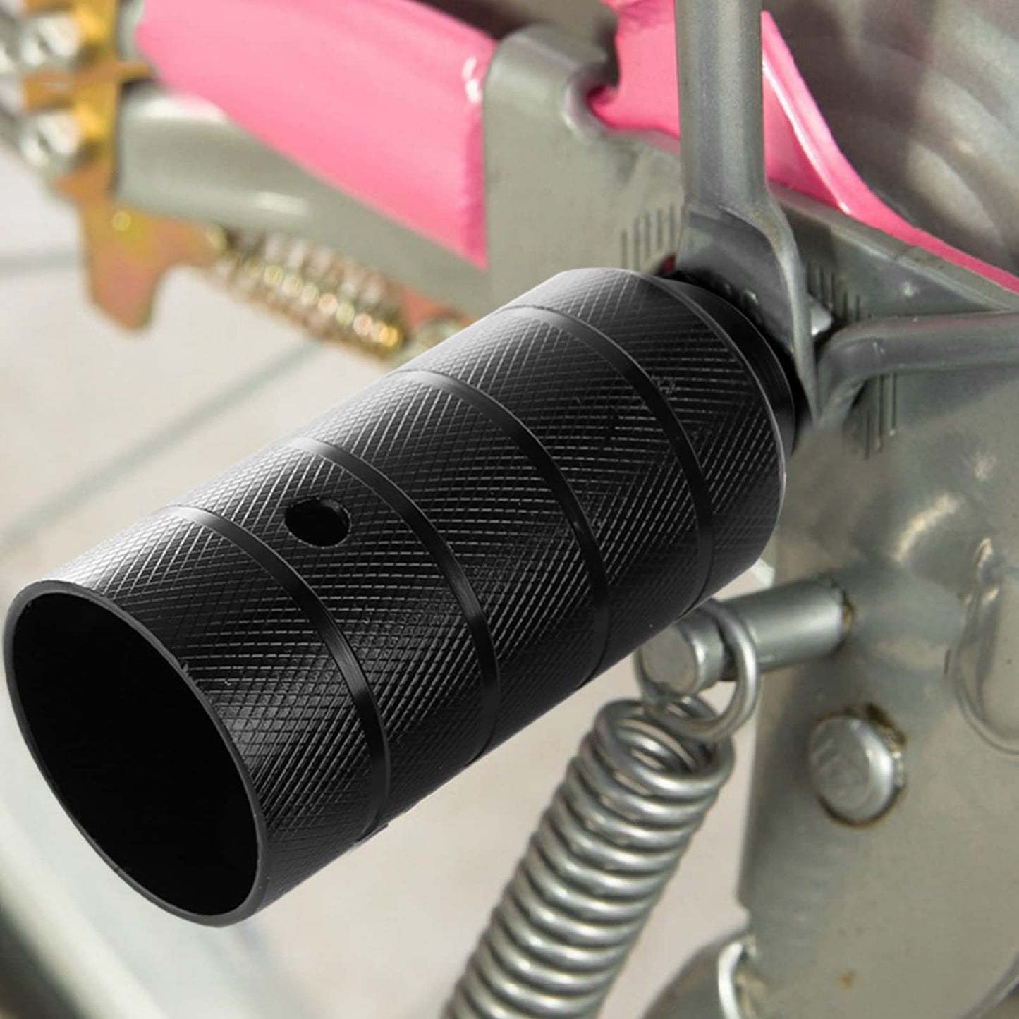 BMX Foot Pegs, Durable Steel Construction BMX Axle Pegs Pair for Riders Stunt Performers Commuters