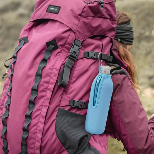 Linkidea Disposable Water Bottle Sleeve Compatible with Smartwater 16.9/20Fl Oz, Evian 16.9Fl Oz, Insulated Neoprene Plastic Bottled Water Cover with Lockable Zipper (1 Pack/Light Blue)