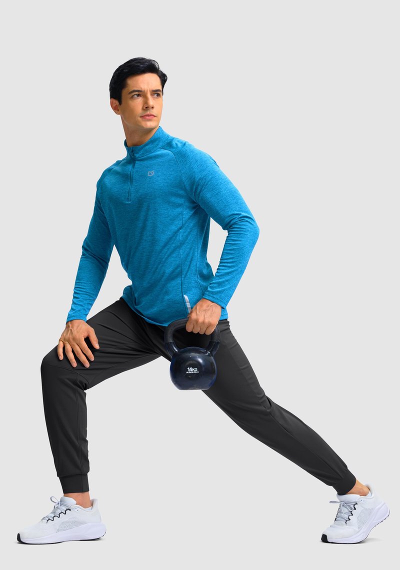 G Gradual Men's Fleece Lined Athletic Pants with Zipper Pocket Winter Warm Joggers Water Resistant Running Sweatpants for Men(Black,M)