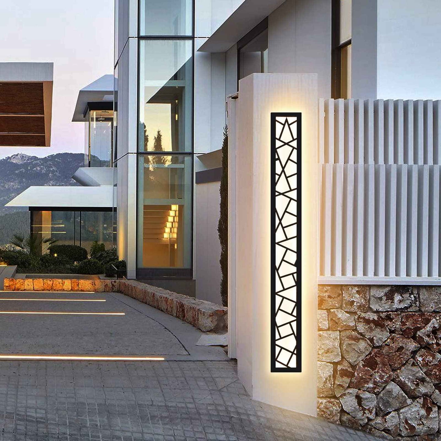 TRUWELLA Outdoor Wall Lights 39.4inch Modern Outdoor Wall Sconce LED Long Wall Sconces Black Front Porch Light Waterproof Led Wall Light IP67 3000K Exterior Lighting fixtures