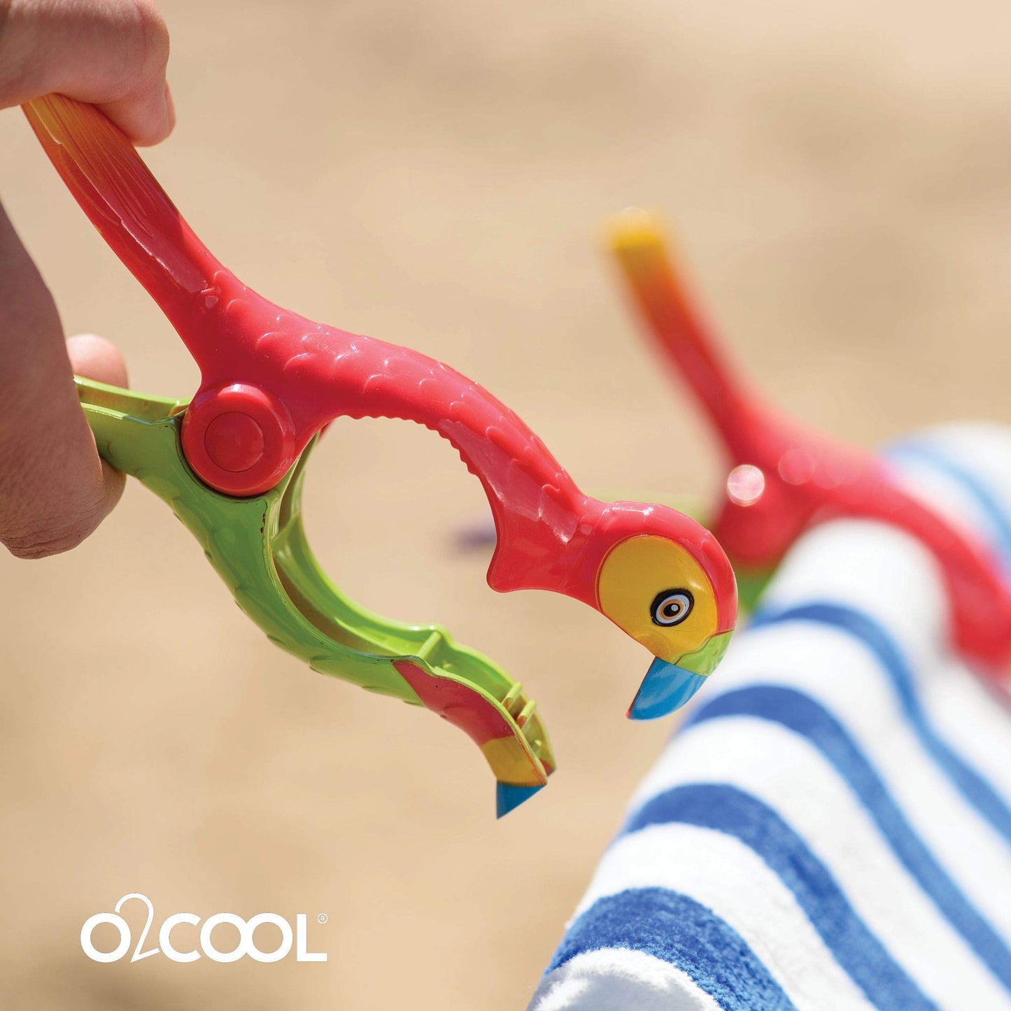 O2COOL BocaClips, Beach Towel Holders, Clips, Set of Two, Beach, Patio or Pool Accessories, Secure, Portable Clips for Towels and Chips, Parrot