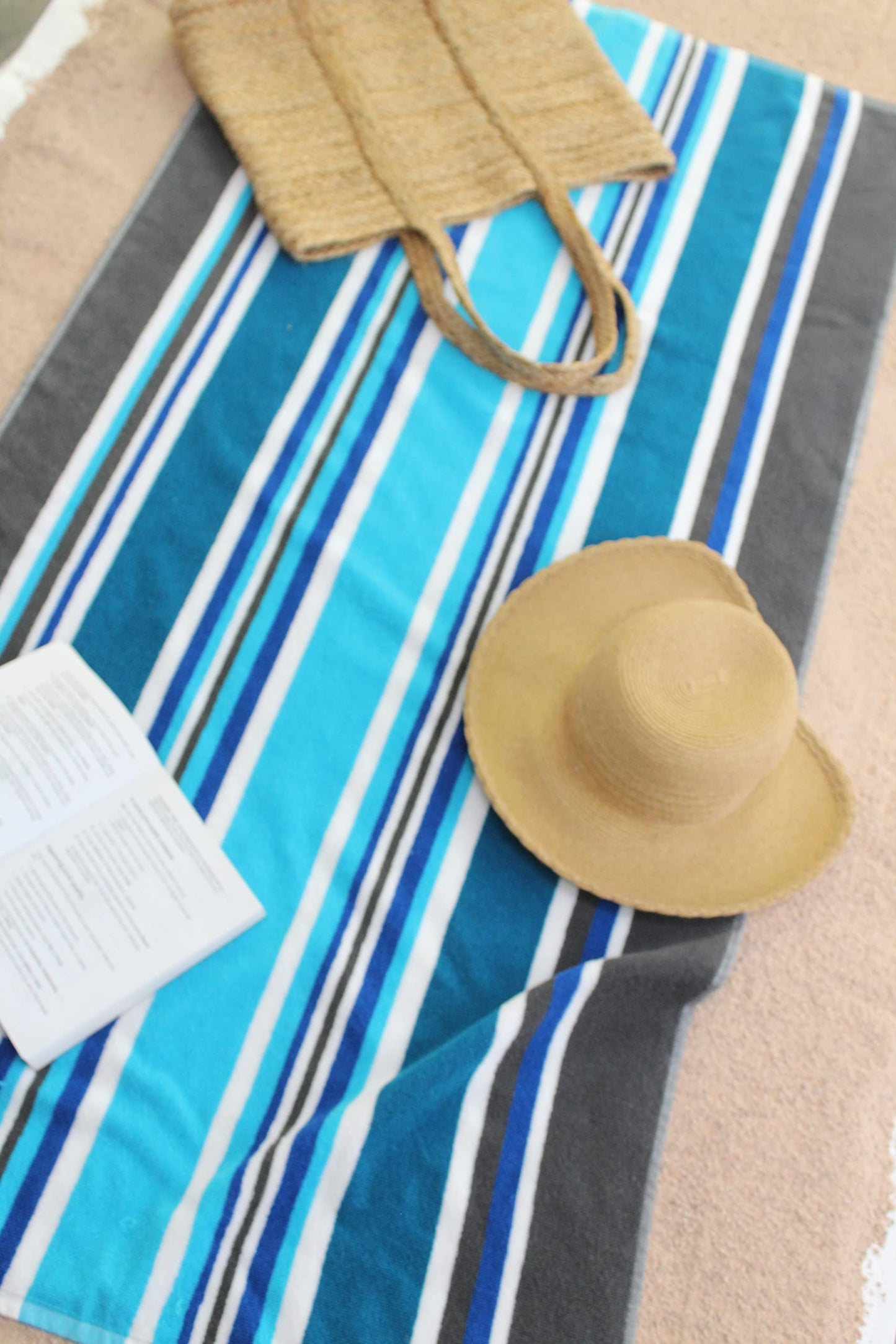 COTTON CRAFT Large Beach Towel - 2 Pack -30 x 60-100% Cotton Terry - Pool Picnic Bath Party - Colorful Absorbent Light Weight Quick Dry Easy Care - Plush Super Soft Luxury Gift - 450 GSM- Cabana Blue