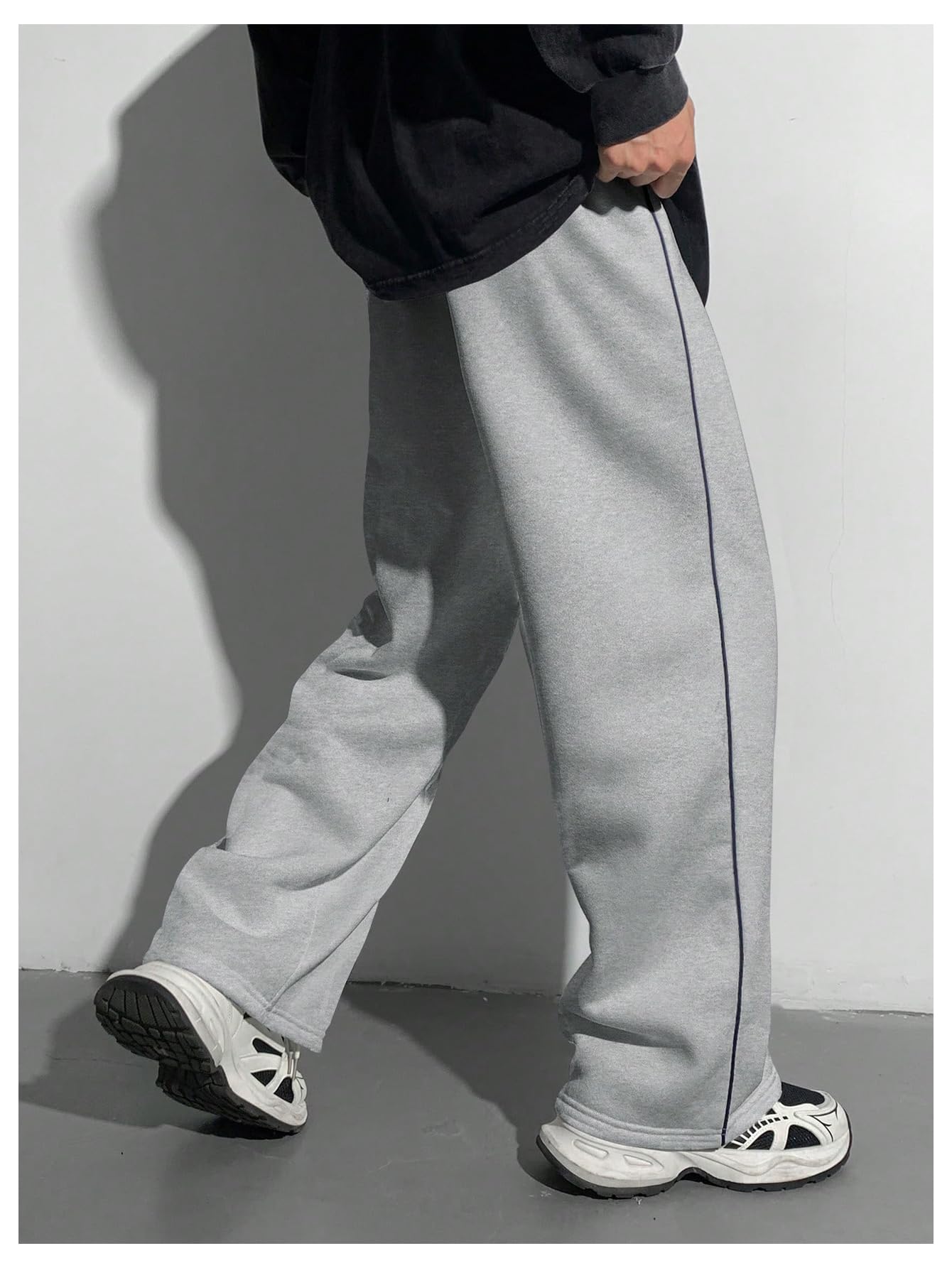 RoseSeek Boy's Letter Graphic Wide Leg Sweatpants Baggy Pants Athletic Track Sweat Pants Joggers Light Grey 12Y