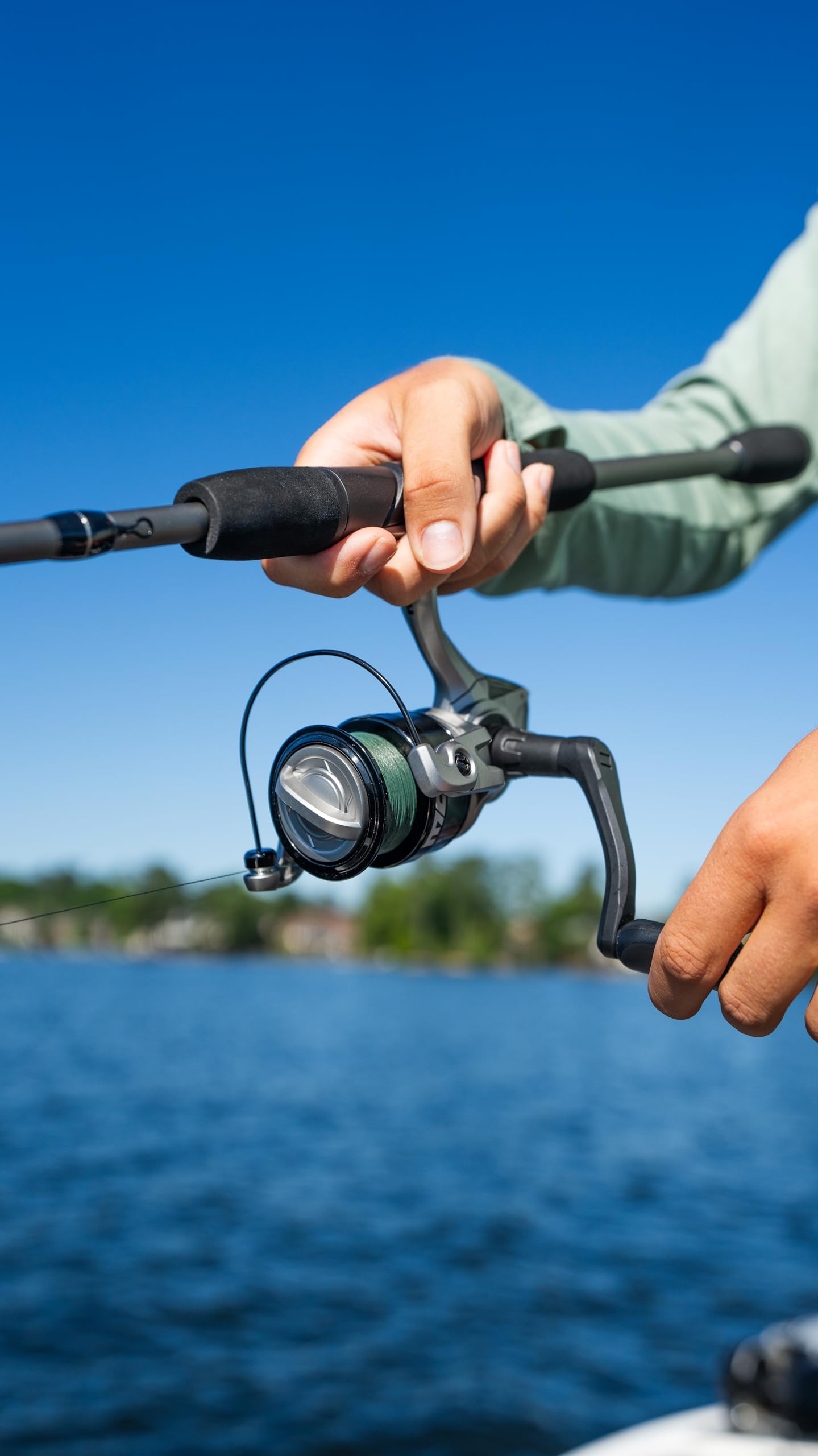 Abu Garcia Max X Size 2500 Spinning Fishing Reel, High-Performance Freshwater Reel, A-Symmetric Carbon Frame and Rotor, Durable & Lightweight Construction, Max Drag of 7lb | 3.1kg