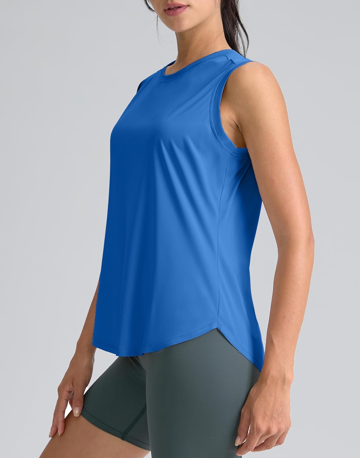 SANTINY Women's Sleeveless Workout Tops - Breathable Lightweight Athletic Tank for Tennis & Yoga