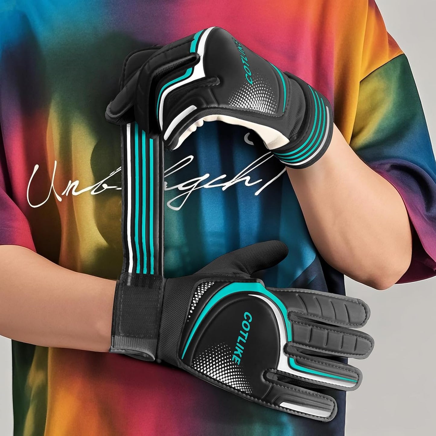 Skiennix Soccer Goalie Gloves - Youth Goalkeeper Gloves for Kids 8-12 | Strong Grip, 100% Latex, Breathable Design