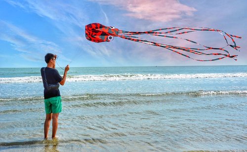 Kizh Kite Octopus - Large Frameless Soft Parafoil Kite for Kids & Adults | 150 Inches Long for Outdoor Fun
