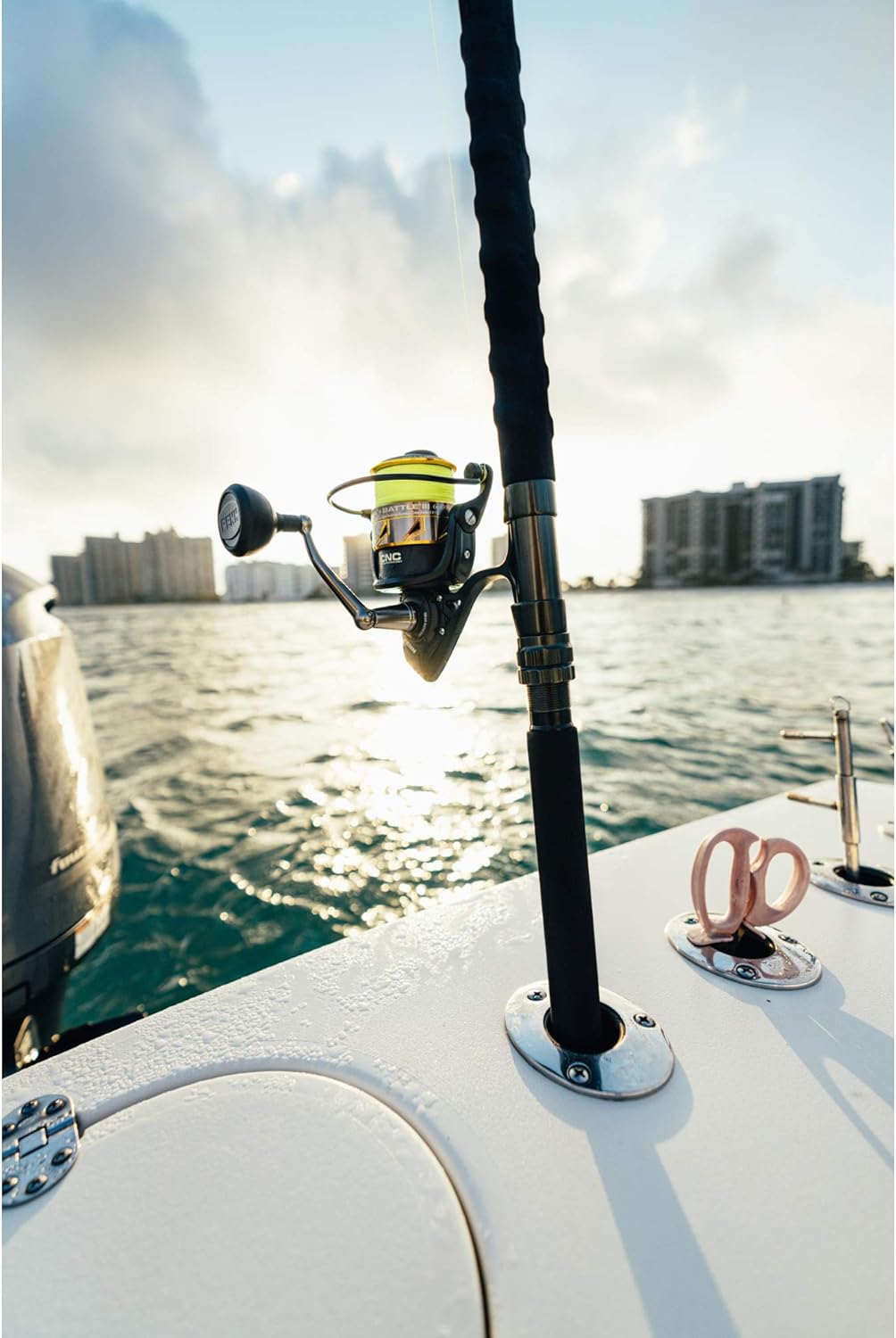 Penn Battle IV Spinning Fishing Reel - Durable Design for Smooth Casting | Lightweight and Versatile