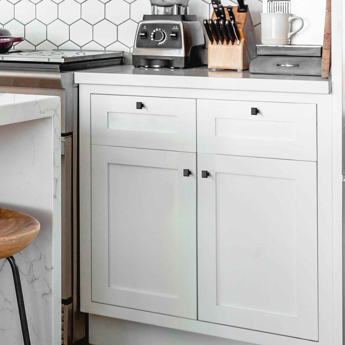 Ravinte 10 Pack 1-3/16 Inch Matte Black Kitchen Square Cabinet Knobs Solid Drawer Pulls Black Single Hole Kitchen Cabinet Hardware Knobs for Cabinets and Drawers