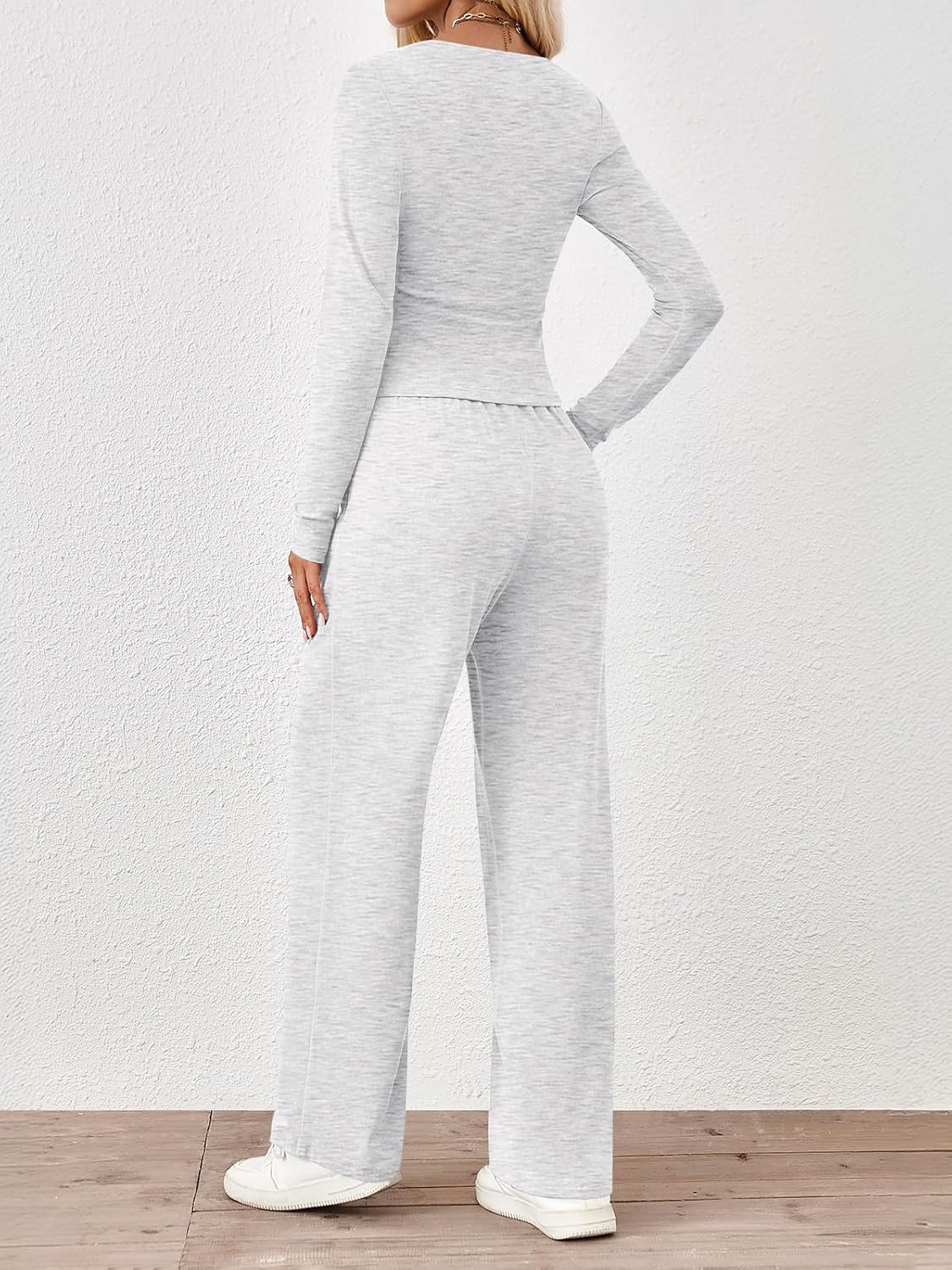 Trendy Queen 2 Piece Lounge Set - Stylish Fall Outfit for Women | Comfortable Sweatsuit in Casual Style