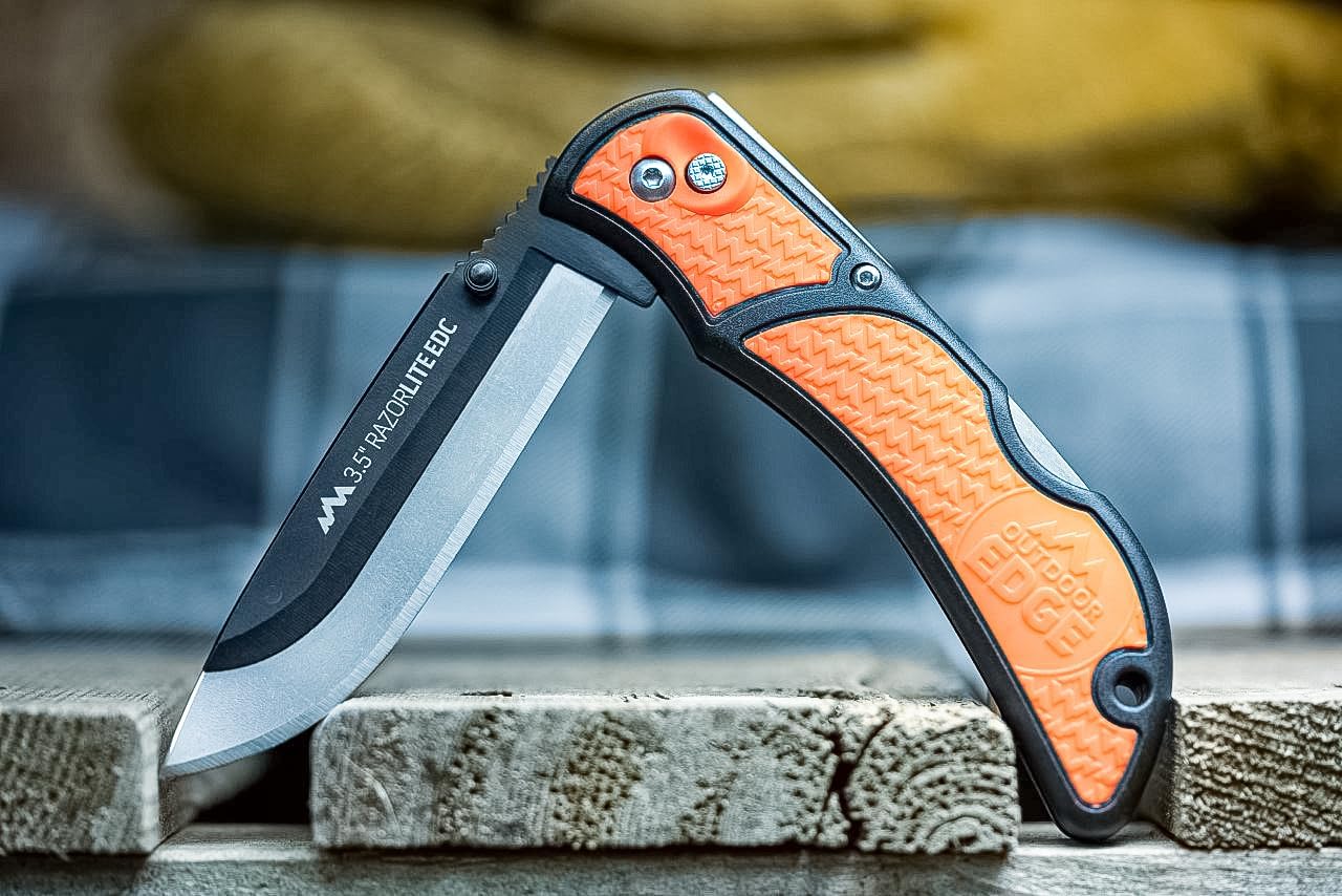 RazorLite EDC Pocket Knife 3.5” - Obsidian Black, Replaceable Blades & Clip for Camping, Hunting, Survival
