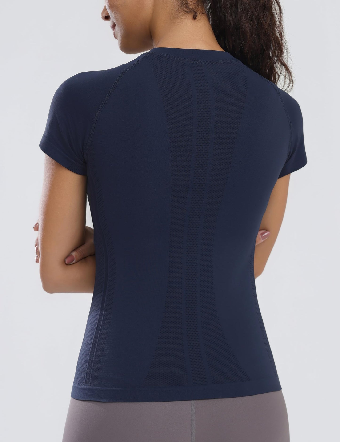 Nyvalle Workout Tops for Women Hip Length Athletic Running Gym Yoga Short Sleeve Shirts Seamless Breathable Crewneck Tees Navy
