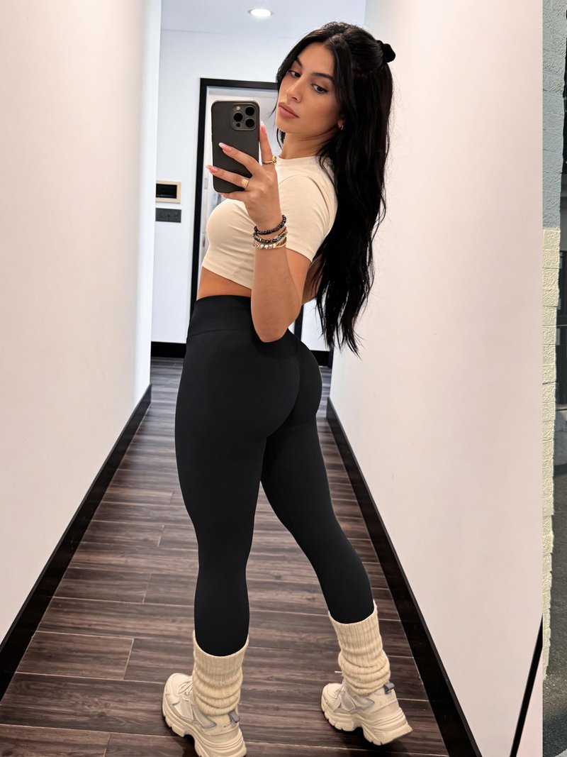 YEOREO Butt Lifting Leggings for Women Seamless Hidden Scrunch Workout Leggings 24" Baderiy Gym Yoga Booty Pants Black