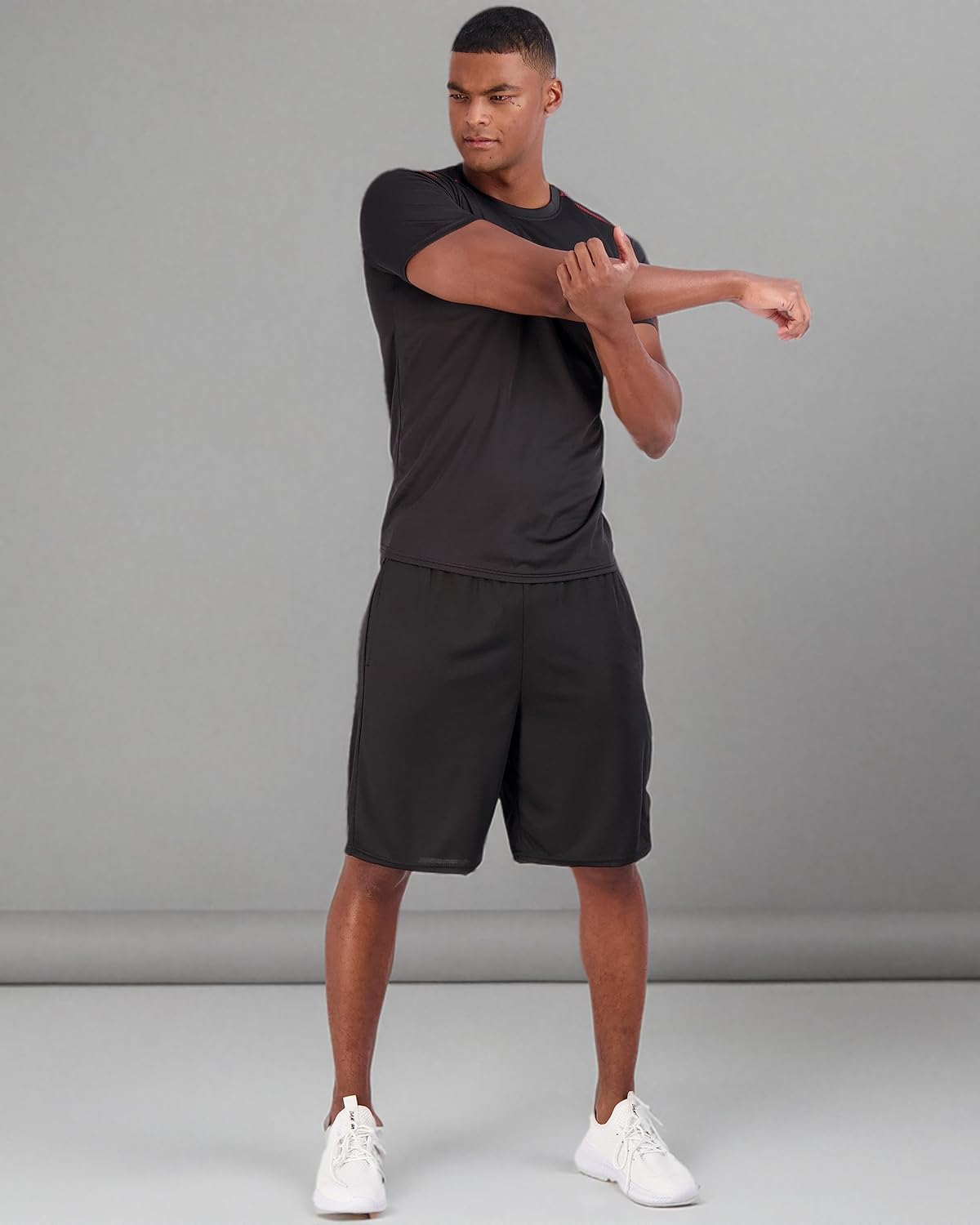 Real Essentials Men's Mesh Short Sleeve Crew Neck T-Shirt - 5 Pack Workout Athletic Tee (Big & Tall)