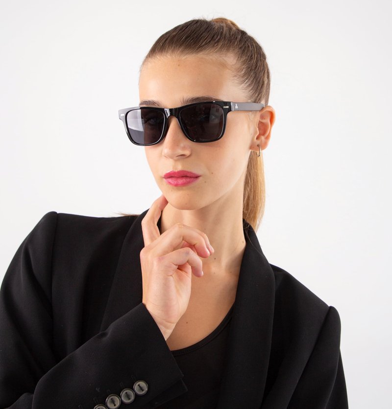 TRISKEL EYEWEAR Ljubljana Sunglasses Womens & Mens, Polarized Glasses with Modern Mixed Material Design, 100% UV (Black with Dark Grey lenses)