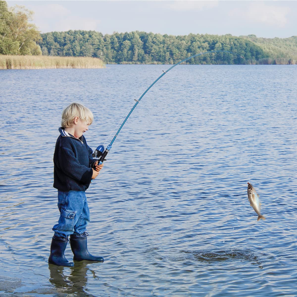 LEOFISHING Kids Fishing Pole Set with Full Starter Kits Portable Telescopic Fishing Rod and Spincast Reel with a Fishing Net and Bucket for Boys Girls and Youth (Blue)