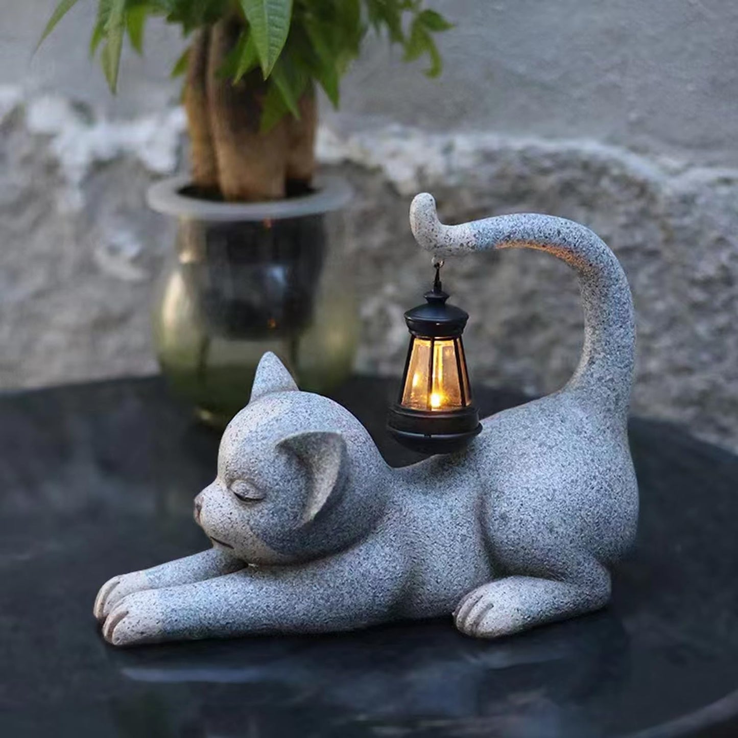 JUMPHIGH Garden Cat Statue with Solar Lantern, Garden Sculpture Decor Animal Figurines Cute Cat for Yard Lawn Patio Balcony Outdoor Ornament, Unique Gifts for Women mom dad