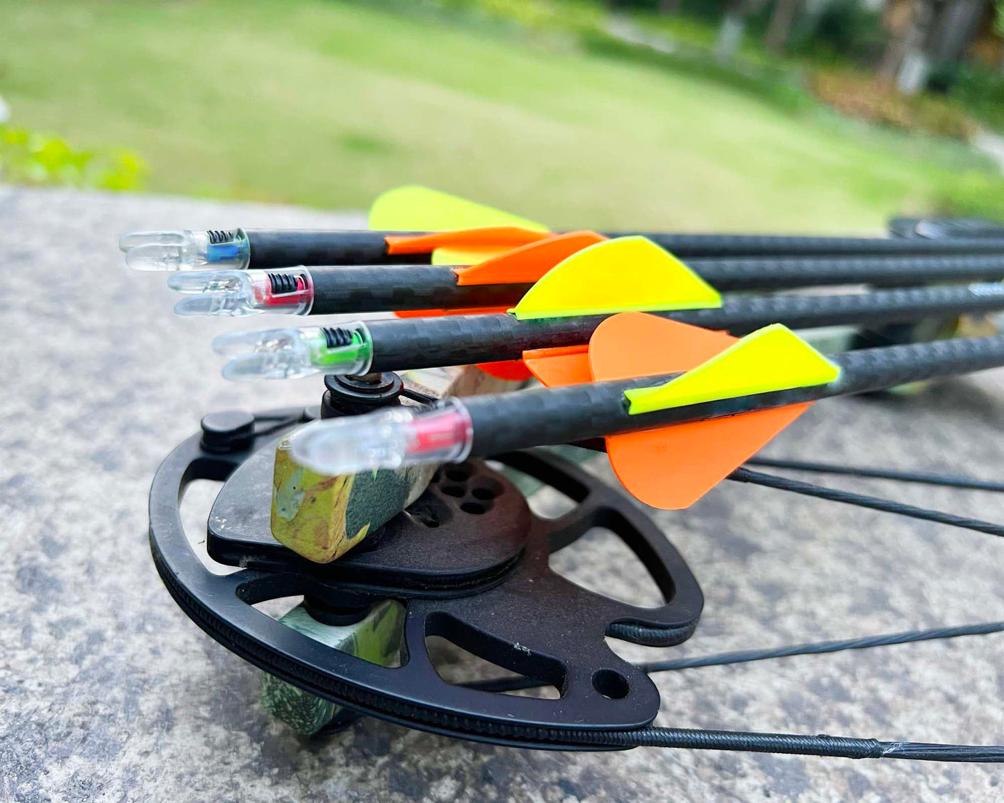 CosiComu 6PCS G Lighted Nocks for Arrows with .165 .204 .233 .244 .246 Inside Diameter with X, H, S, GT Bushings LED Light up Knocks (Red)