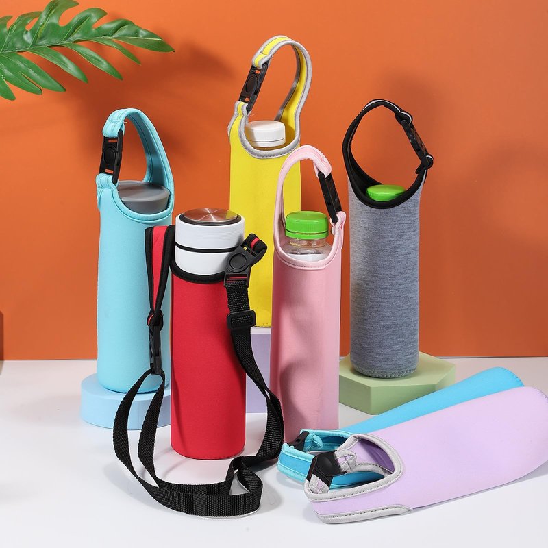uxcell 2pcs Neoprene Water Bottle Sleeve, 15.5-20oz Insulated Water Glass Bottle Carrier Bag Collapsible Drink Bottle Sleeve Cover Holder with 2 Straps, Red
