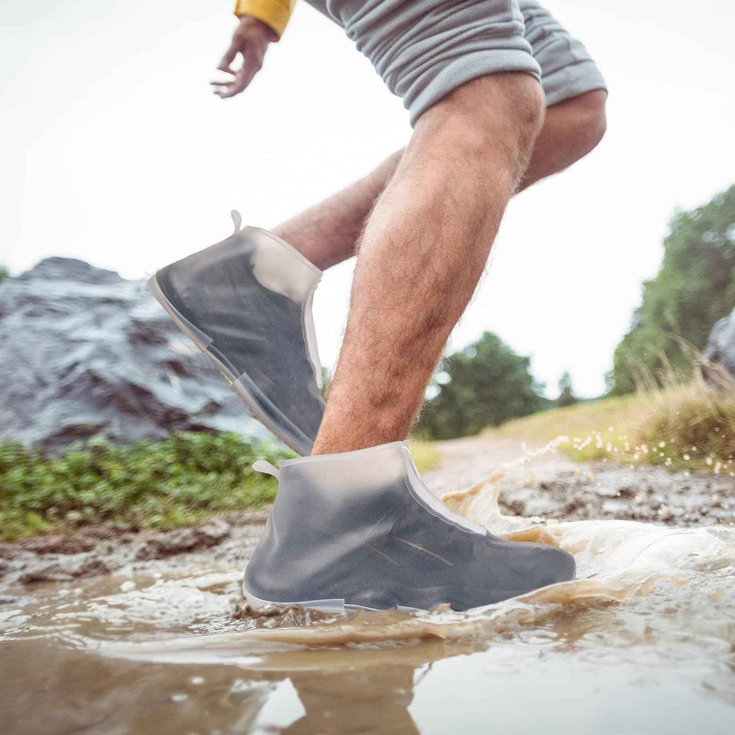 Waterproof Shoe Covers Slip-Resistant Overshoes Newly Upgraded and Latest Model for Men Women, Reusable Rain Boots for Outdoor, Cycling, Hiking, Work (Transparent, L (Women 8-10.5, Men 7-10))