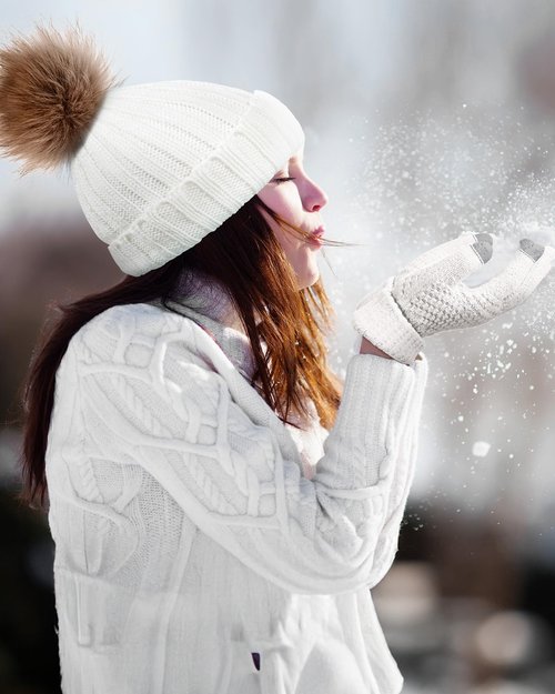 4 Pcs Winter Beanie Hat Gloves Set Pom Knit Unisex Warm Fleece Lined Hat Touchscreen Gloves for Women Men Couples Friends(White and Pink)
