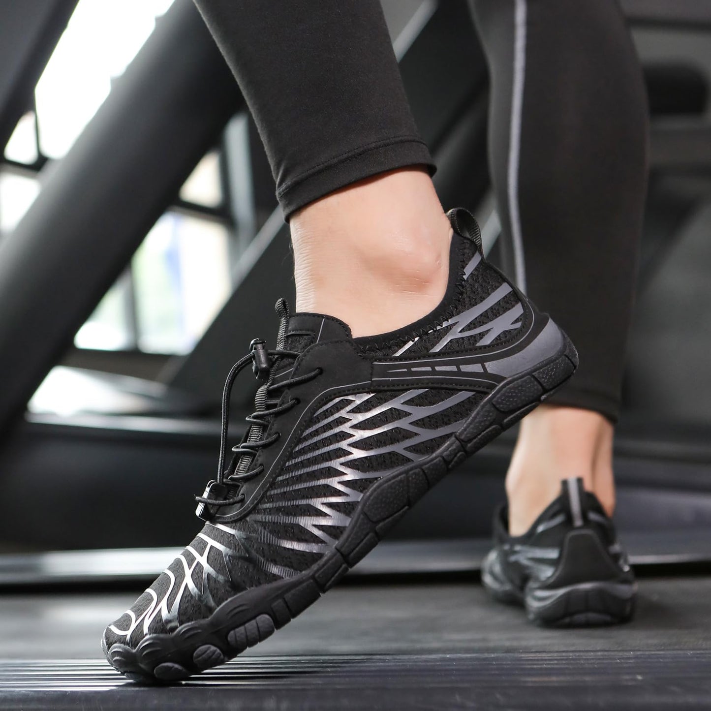 AFWIE Barefoot Shoes Men Women Workout Cross-Trainer Walking，Wide Black
