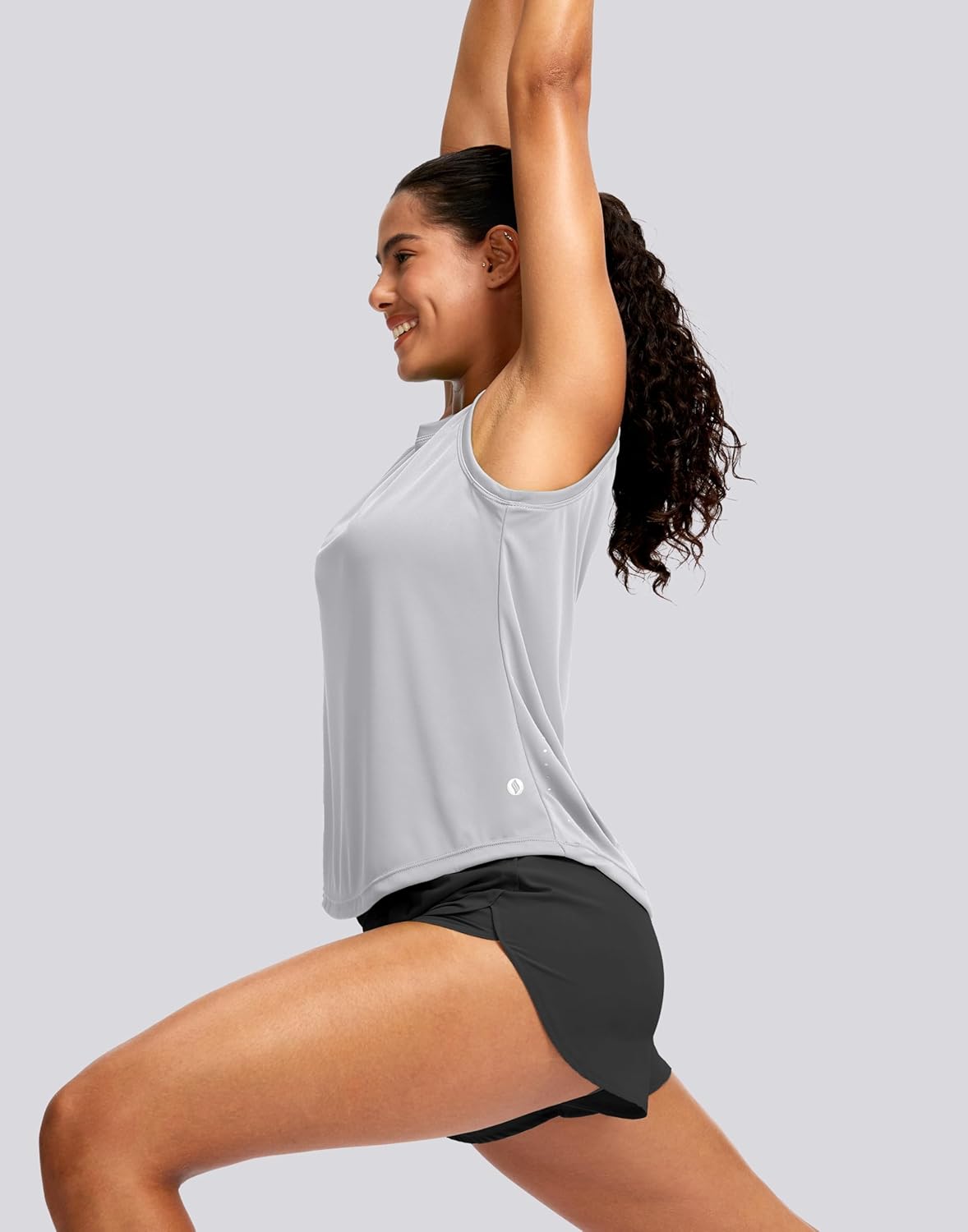 SANTINY Women's Athletic Tank Tops - Breathable Lightweight Sleeveless Workout Shirts for Yoga & Running