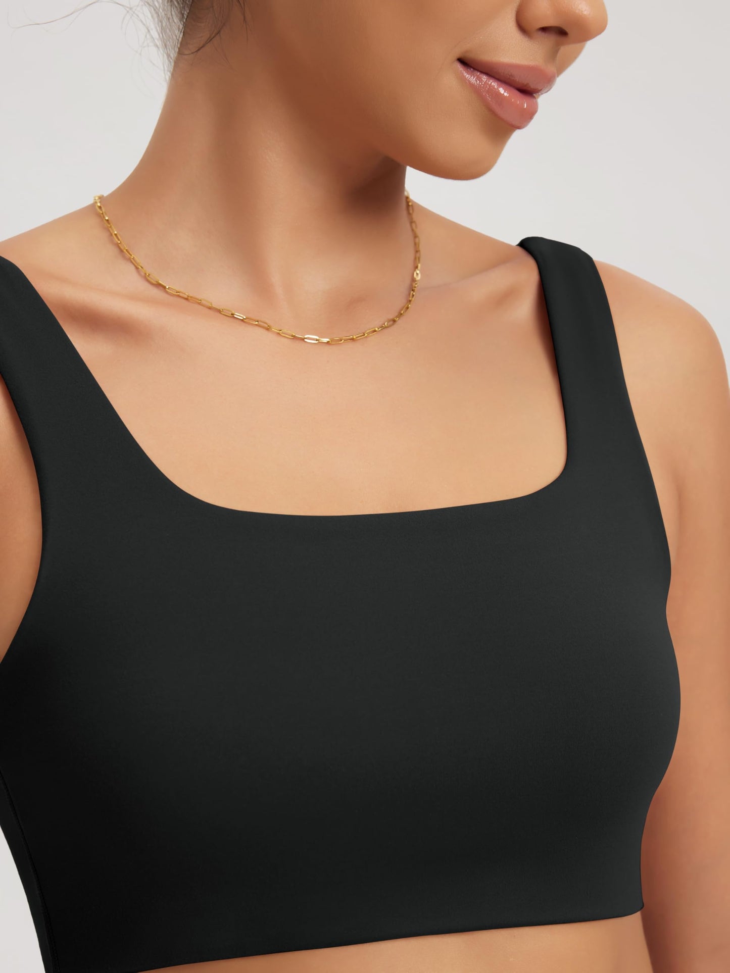 ODODOS Square Neck Sports Bra for Women Wirefree Non Padded Yoga Tank Workout Crop Tops, Black, Medium