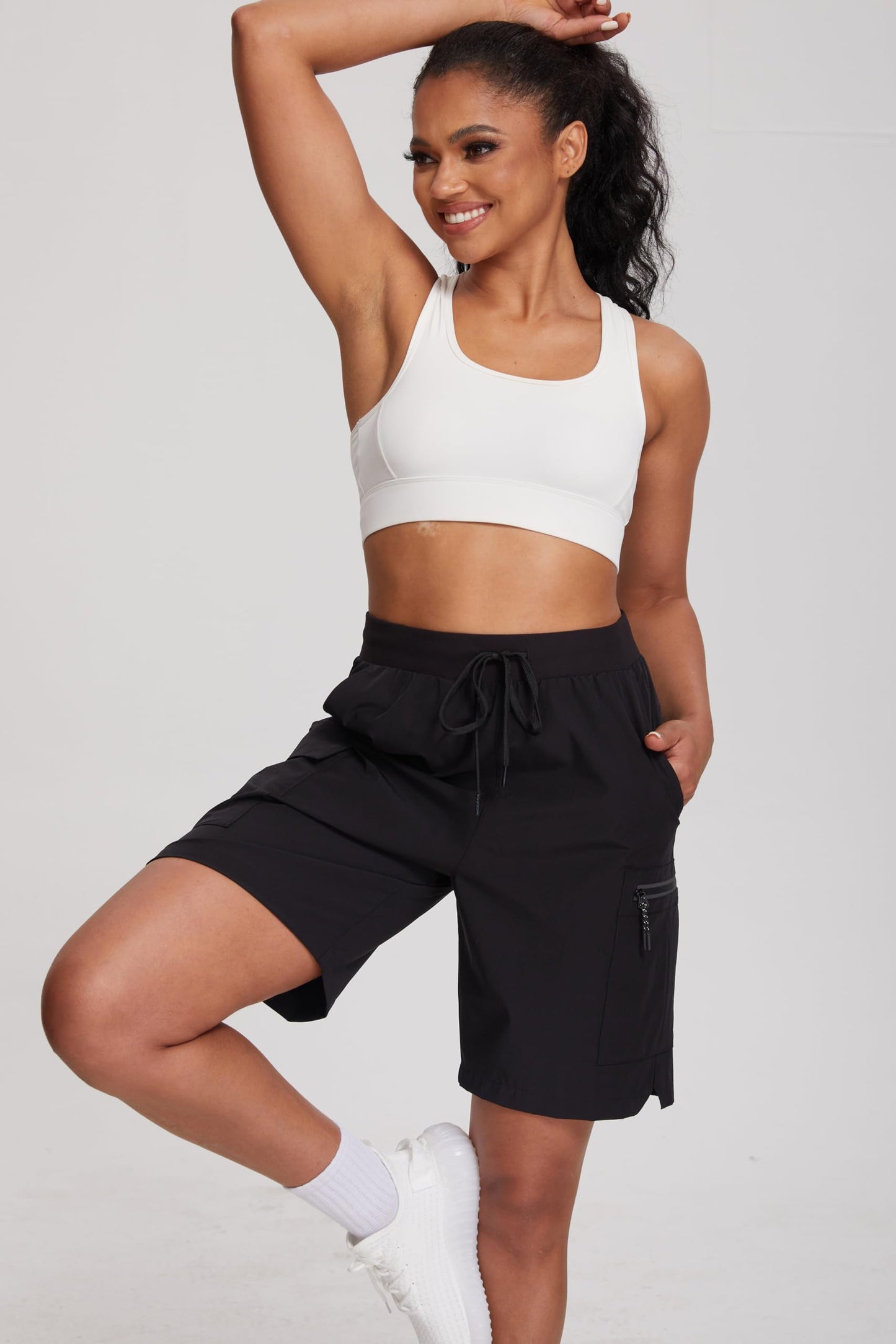 Oalka Women's Hiking Shorts Lightweight Zipper Pockets Cargo Quick Dry Summer Shorts Black L