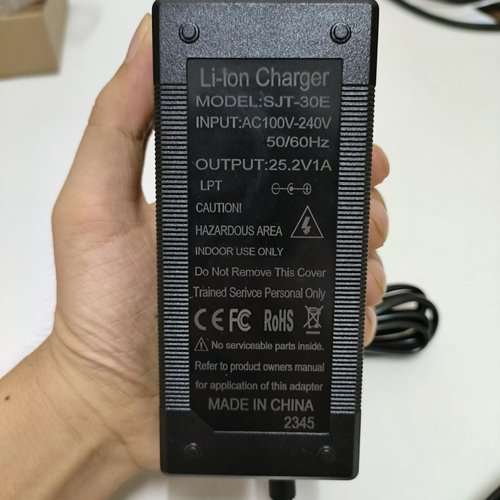 [Verified Fit] 25.2V 1A 0.8A Segway Ninebot Zing Scooter Charger 5.5mm Plug, for Zing E8 E10 E12/ C8 C9 C10 C20(NOT for A6) 25.2 Volt 1000mA 21.6V Lithium Battery Charger