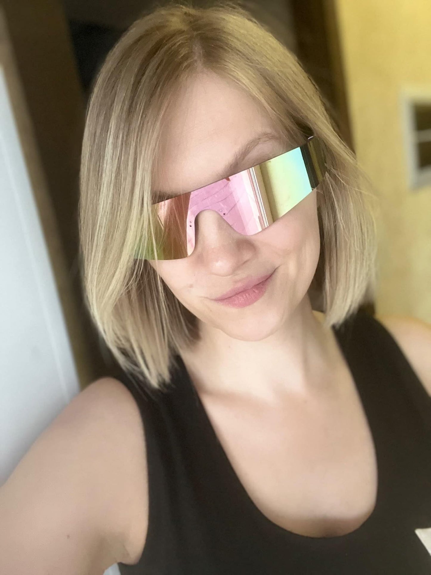FEISEDY Rimless Sunglasses Y2K Futuristic Wrap Around Sunglasses For Women Men One Piece Goggles Miorred Shades B2927