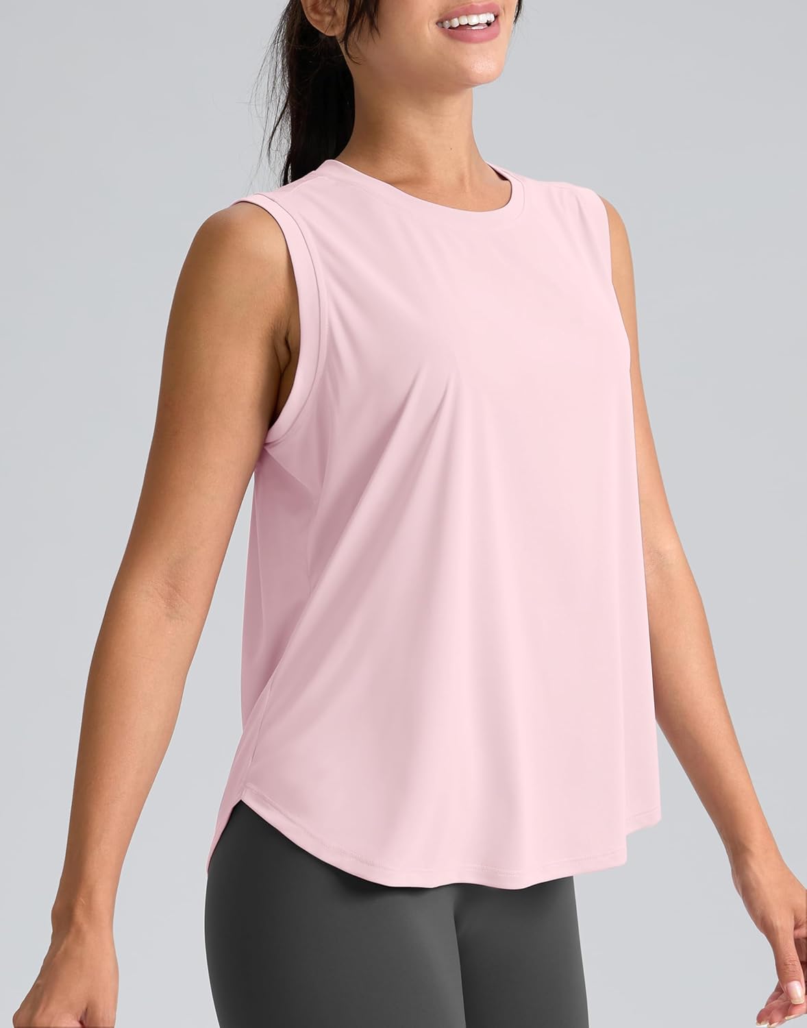 SANTINY Women's Sleeveless Workout Tops - Breathable Lightweight Athletic Yoga Tank | Perfect for Tennis & Running