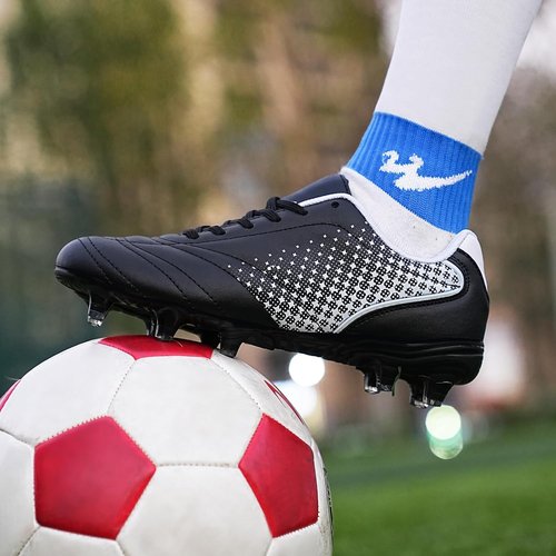 LIZRHA Soccer Shoes - Lightweight Cleats for Boys & Girls | Ideal for Outdoor & Indoor Play