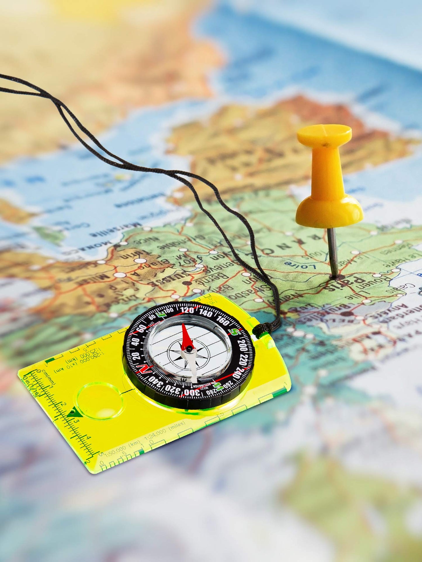 Gejoy 4 Pieces Hiking Compass Orienteering Compass Map Navigation Gear Wilderness Survival Gifts for Kids Outdoor Hunting Camping Backpacking