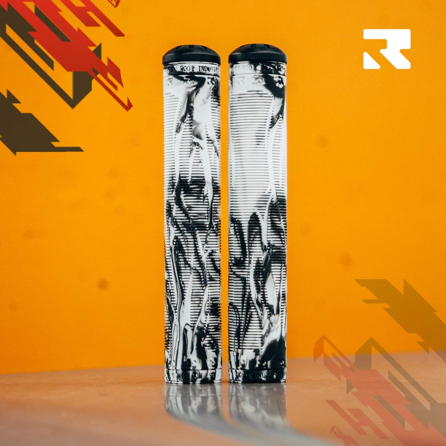Root Industires - R2 Grips (White/Black)